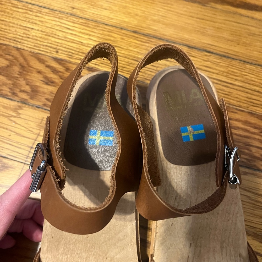 MIA Anna Mule Leather and Wood Clogs - Picture 3 of 8